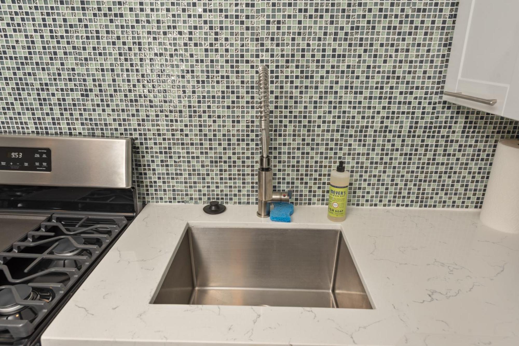 Tiffany Hip Montrose Apt Near Medcenter Uh & Nrg Хюстън Екстериор снимка